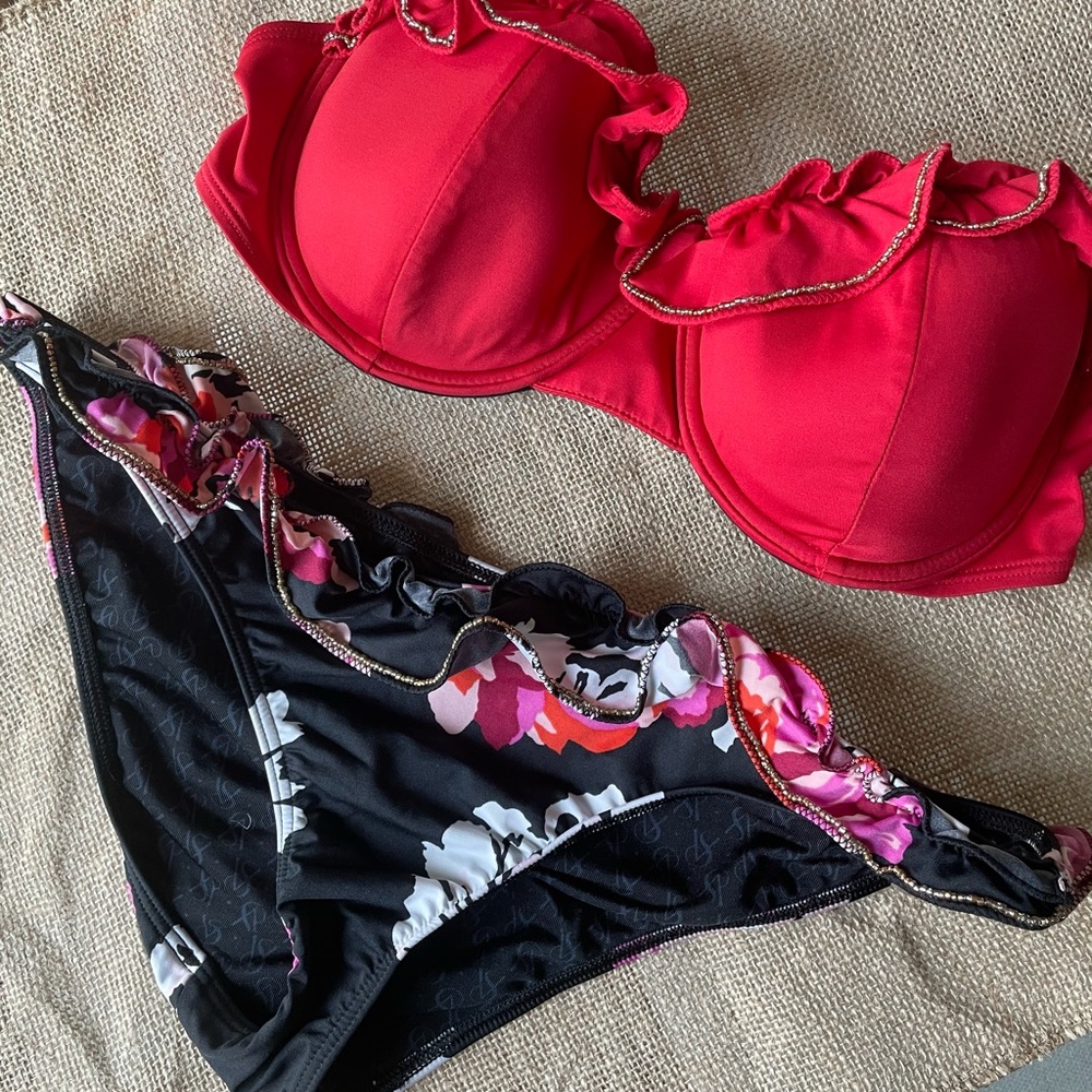 Strapless bikini top
